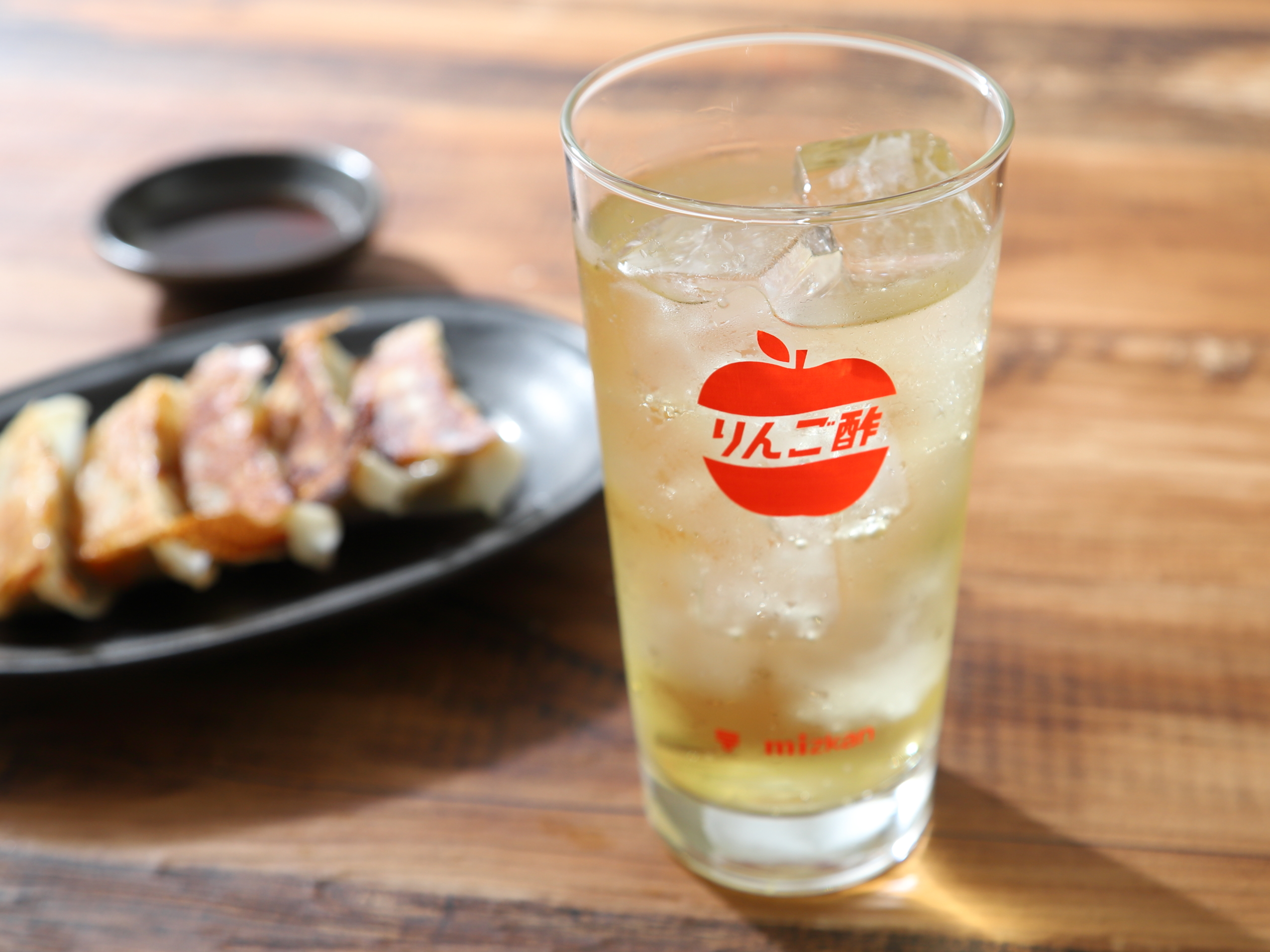 リンゴ酢のダイエット効果とおいしい飲み方とは！ 1ヶ月間「リンゴ酢」を飲み続けた結果は