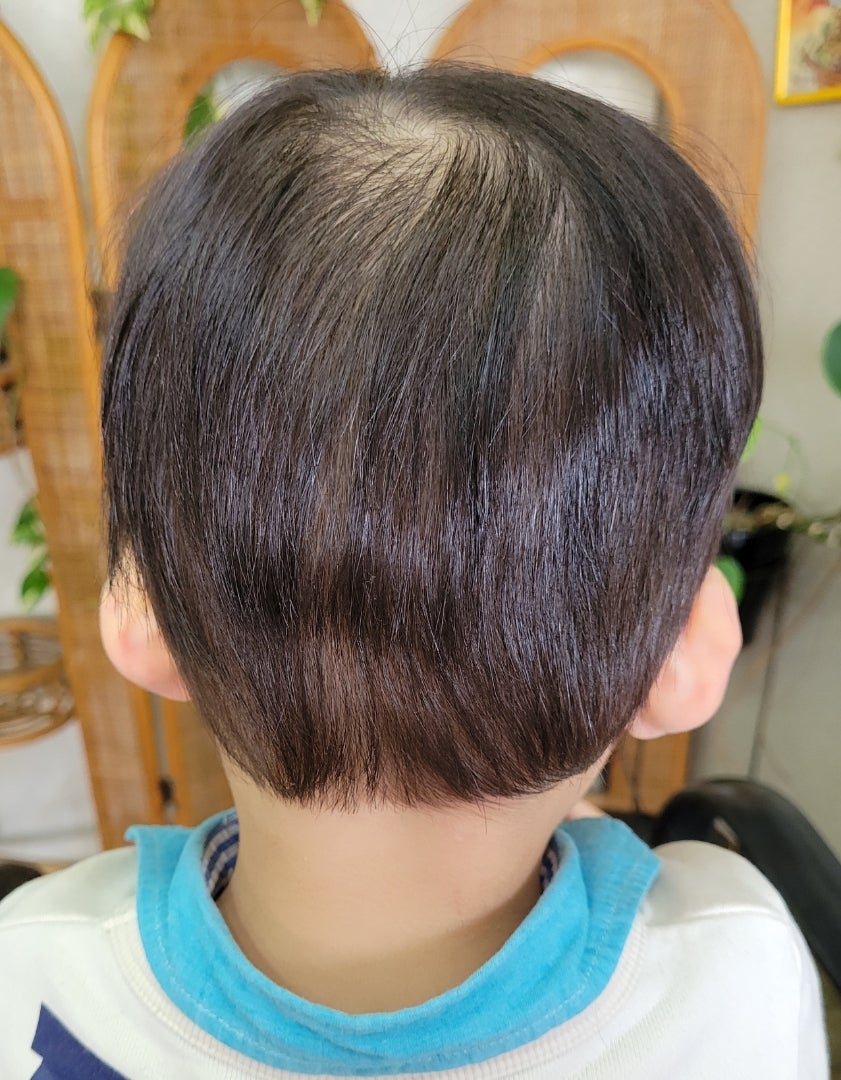 美容院に行けないので自分の髪切ってみた : あきばさやかの人生ケアレスミス Powered by ライブドアブログ