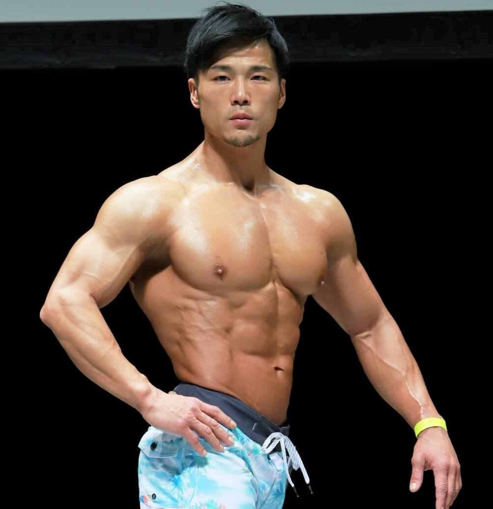 192,128 筋肉 男性 Stock Photos, High-Res Pictures, and Images - Getty Imagesマッチョ, トレーニング, スーツ