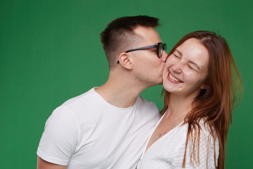 恋人の頬を触る男性の心理？恋愛・結婚発言小町