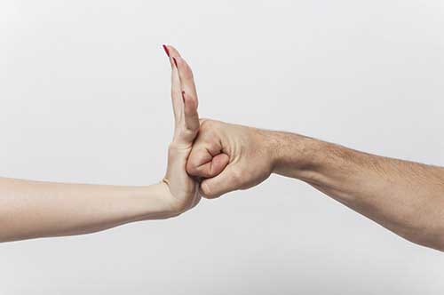 DVって何？女性への暴力防止 気づこう なくそうDV尼崎市女性センタートレピエドメスティックバイオレンス悩み相談