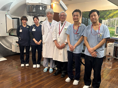 白衣導入事例 東京腎泌尿器センター 大和病院 泌尿器科おしゃれ白衣のクラシコ公式通販