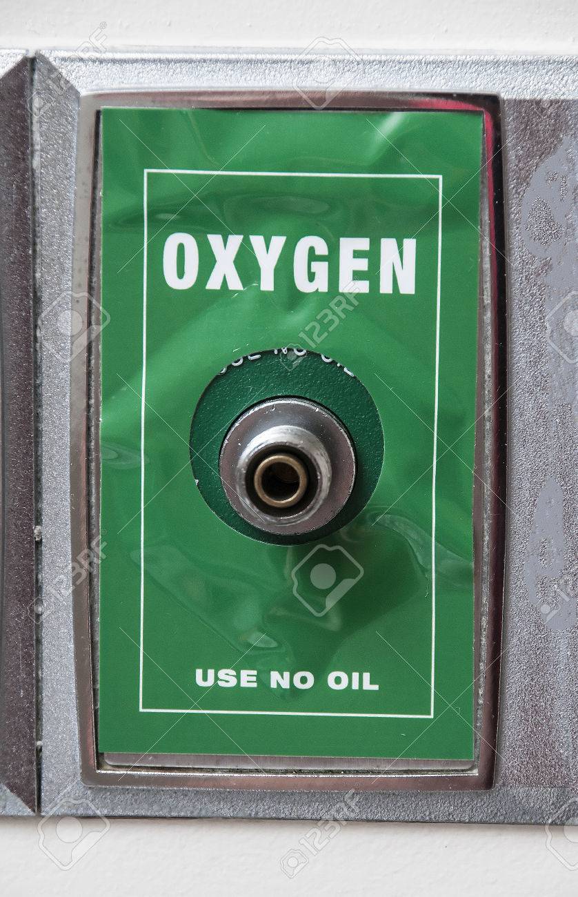 酸素の二股アウトレットは２種類あるって知ってました？ - 看護師さんが知らないと損するコツを臨床工学技士が伝授します