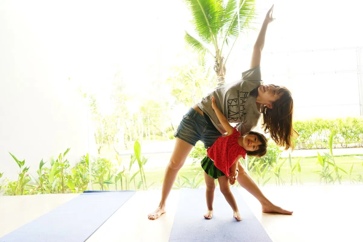 無理なく簡単な動きで、心も身体も健やかに――中井まゆみ先生に聞く“ゆるらく”「シニアヨガ」セゾンのくらし大研究