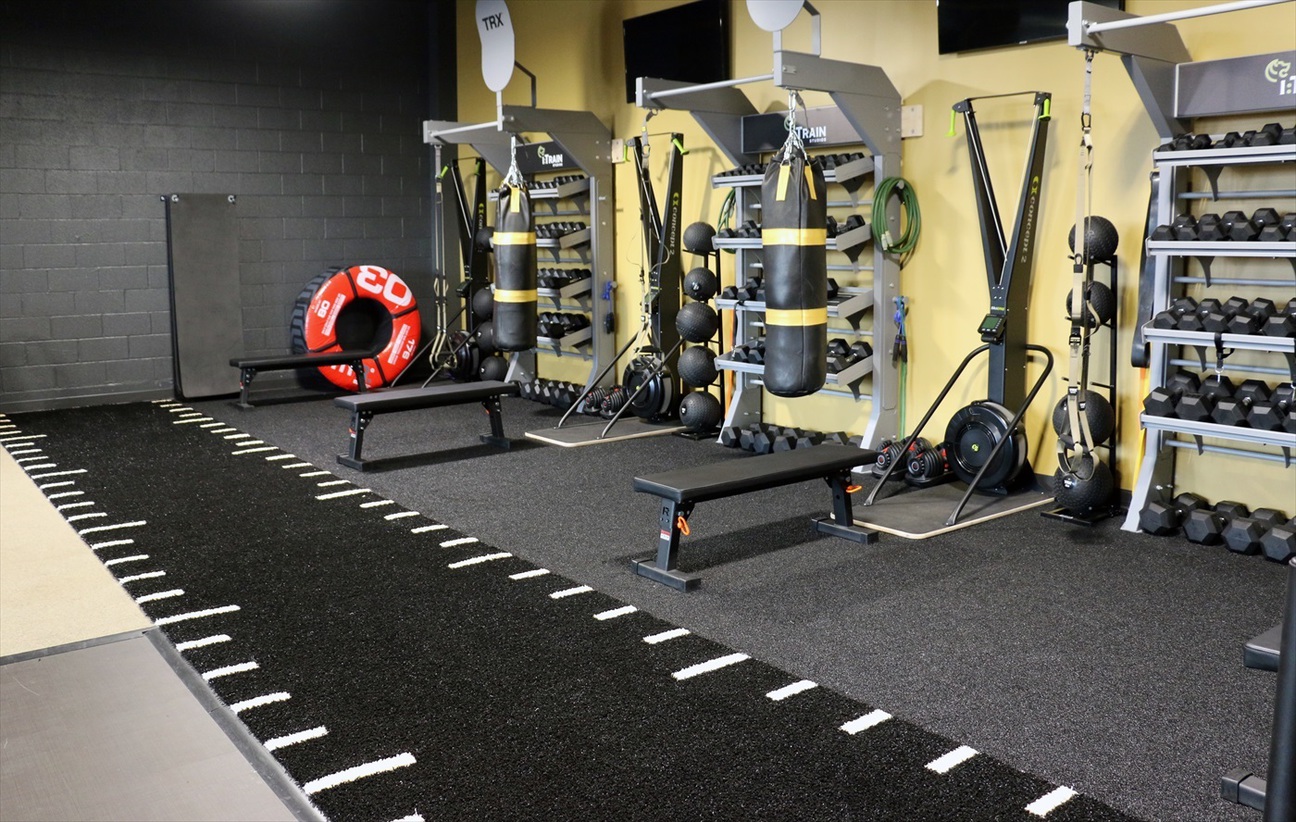 ホームジムの床はどう補強する？傷つく原因と対策を紹介