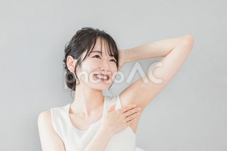 脇脱毛には家庭用脱毛器、美容脱毛と医療脱毛どっちがおすすめ？それぞれの効果、回数および費用を比較！ – Ulike公式ストア