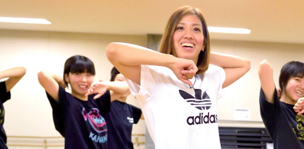 エアロビインストラクターになるには？仕事内容・給料 収入 ・必要なスキルなど資格広場