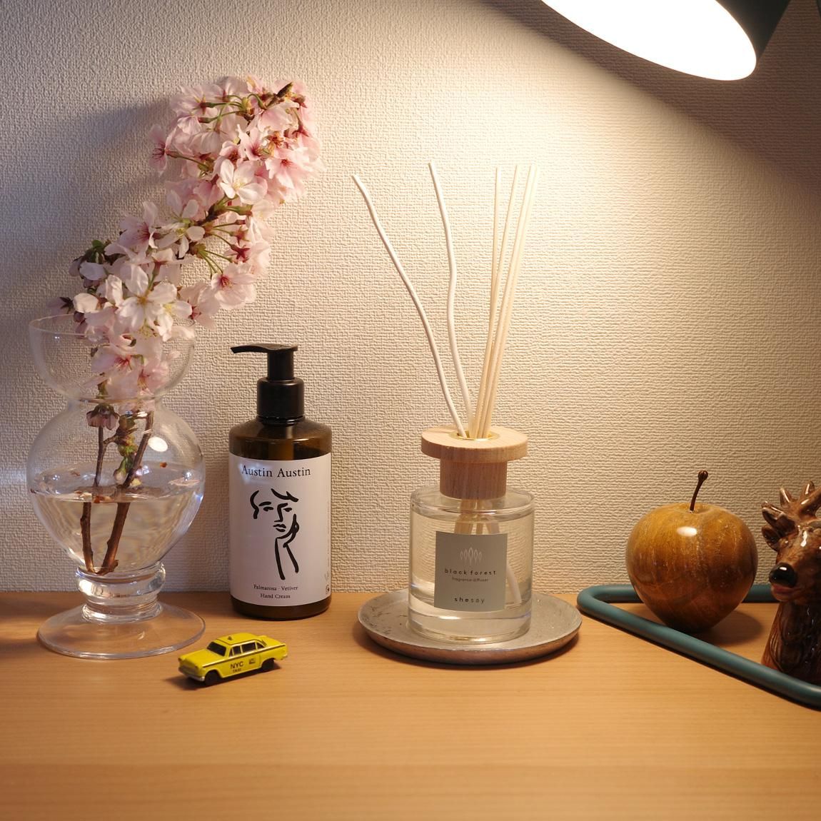 ディフューザー アロマ ダリア 花 ダルトン DULTONアロマディフューザー リードディフューザー 芳香剤 高級感 おしゃれ 癒し リラックス大容量 ギフトボックス入り 450ml 5か月 玄関 リビンググリーングリーン : sixemJALMallショッピングでマイルが