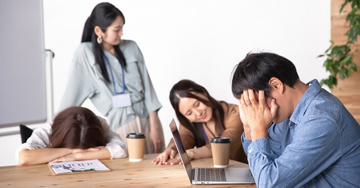 社内の残業が減らない！残業が減らない理由と残業を減らすシステムの作り方Google Workspace を拡張する rakumo ラクモ