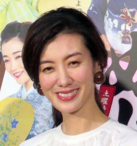 UFC 今週のイチオシKO：フランシス・ガヌー vs. アリスター・オーフレイム - YouTube