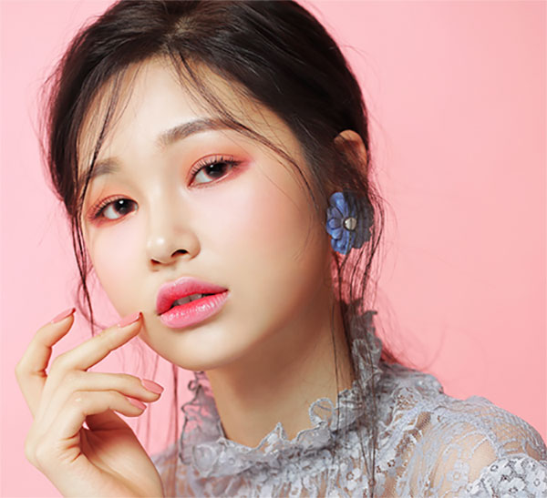 写真2枚目- あなたは男顔？女顔？顔タイプでわかる♡美人見えするメイク術 - LOCARI ロカリ