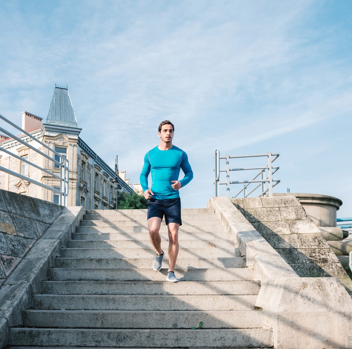 ガチで検証！ コンプレッションタイツを使いこなす、着こなすための5つのポイント。featureHOUYHNHNM フイナム