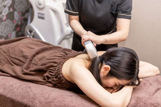 5大トラブル うなじ脱毛は危険!? よくある失敗と後悔しないためのポイントを紹介アーバンライフ東京