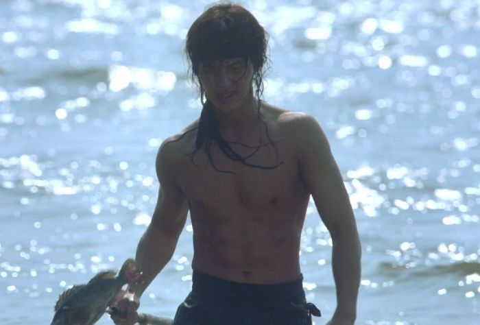 韓国女性たちが目覚めた'筋肉美ブーム'の火つけ役の韓流スターまとめ - DANMEE ダンミ