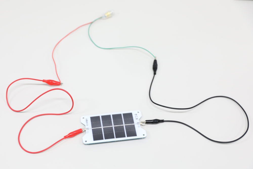 ソーラー電球 太陽光 発電 12LED電球 ランプポータブル ソーラーライトの通販 by ゆうたん's shopラクマ