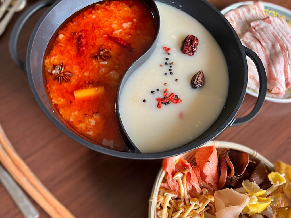 もつ鍋、鴨鍋、火鍋など。この冬、東京で食べておきたい鍋4選 │ ヒトサラマガジン