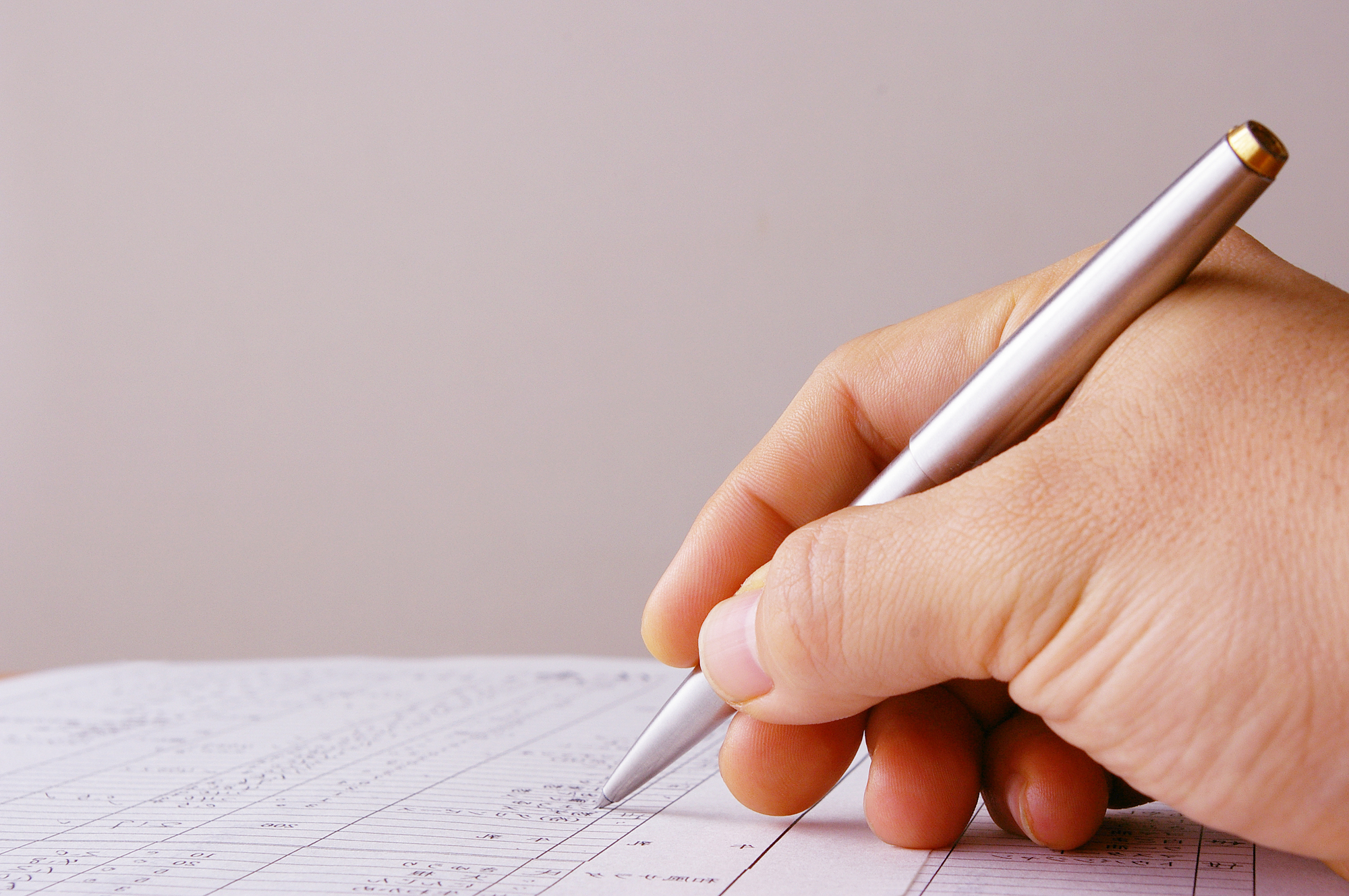 服についた油性ペン汚れの落とし方は？簡単な洗浄方法やおすすめ洗剤を紹介Lidea リディアby LION