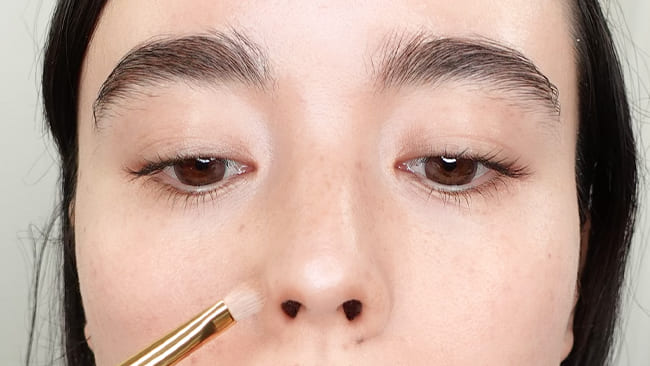 プロ直伝 団子鼻を解消するノーズシャドウの入れ方を紹介！整形級の立体感