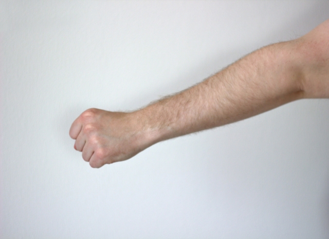 手の甲の毛穴をケアする方法コラム脱毛で美肌を叶えるなら ～あばんだんてぃあ～ブログ コラム丁寧な脱毛で美肌づくりをサポート ～あばんだんてぃあ～