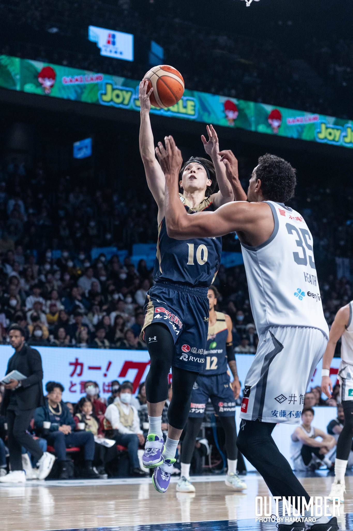 琉球ゴールデンキングスがジャック・クーリーのインジュアリーリスト抹消とヴィック・ローの同リスト入りを発表B.LEAGUE Bリーグ 公式サイト