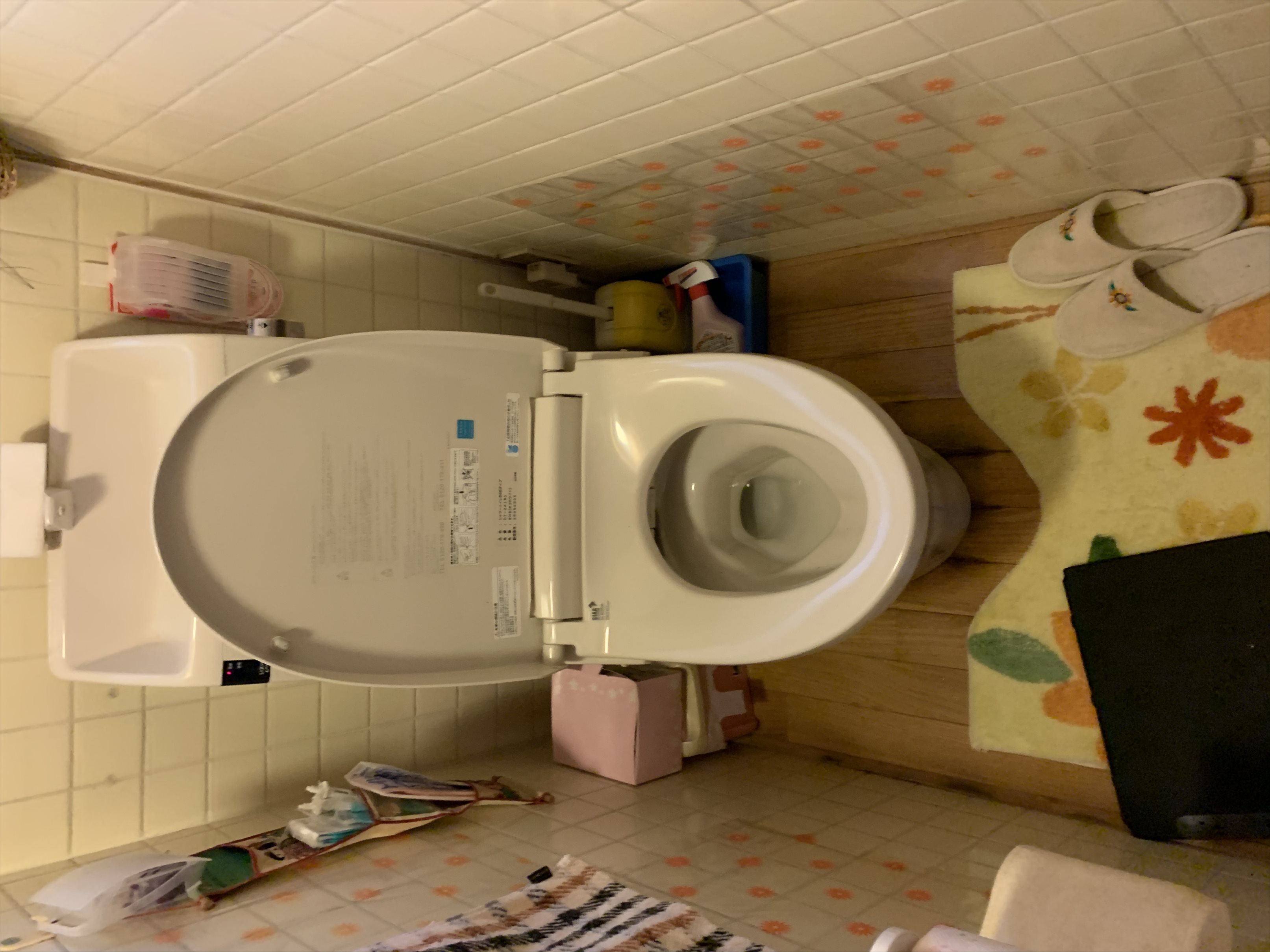 トイレの床が尿こぼれで臭い！掃除方法や対策を解説！アイ・ホーム北海道