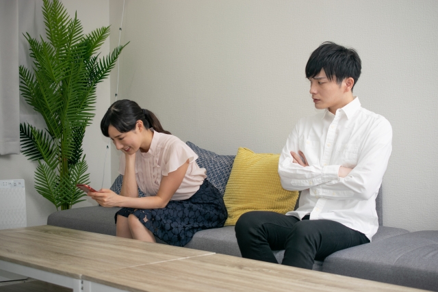 自分の夫がモラハラだと思う人の割合は？ マジ勘弁「俺が稼いでいるからドヤ 」モラハラの特徴・弱点LASISA らしさ・ラシサ