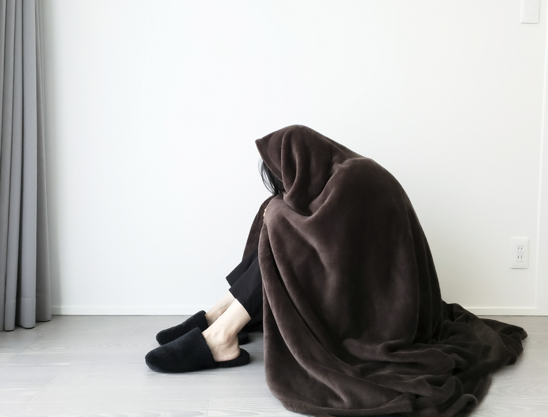 朝早い仕事はきつい！AM4時半出社の職場に7年勤めたぼくが解説社畜の人生逆転プラン