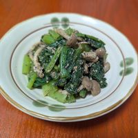 管理 栄養士 監修 小松菜のカロリーや栄養、ほうれん草との違いなどについて栄養コンシェルジュがご紹介