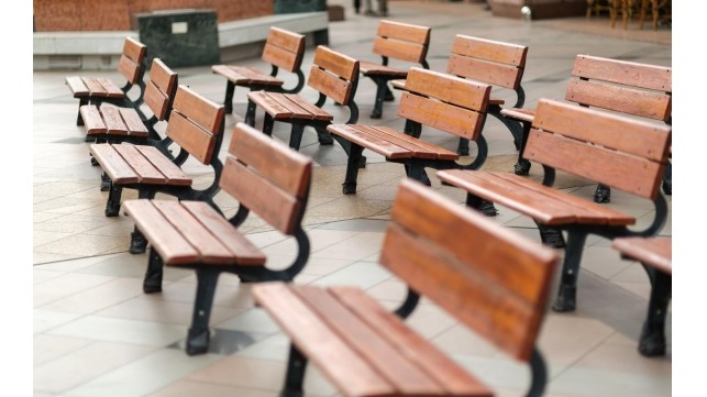 産婦人科医監修 妊婦の座り方は正座・あぐらが良い？楽な座り方や腰痛対策、注意点ままのて