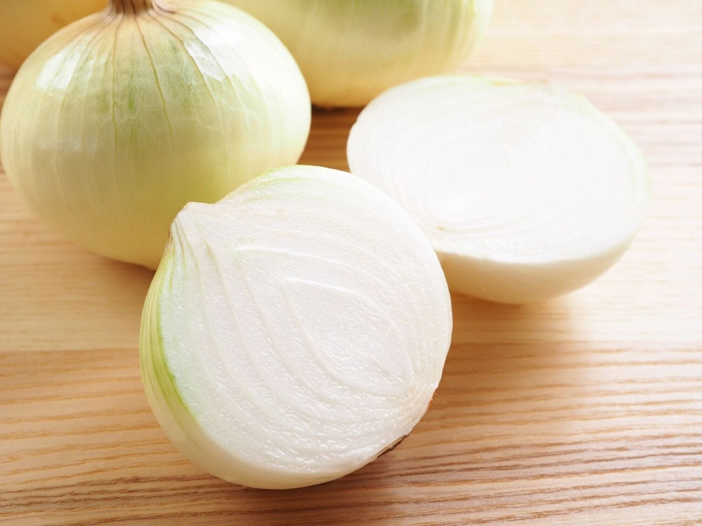 獣医師監修 猫にネギ類を与えてはいけない理由と、口にしてしまった時の対処法PECO ペコ