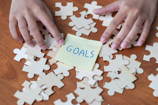 Ikigai」の519点のロイヤリティフリー画像、写真素材、絵Shutterstock