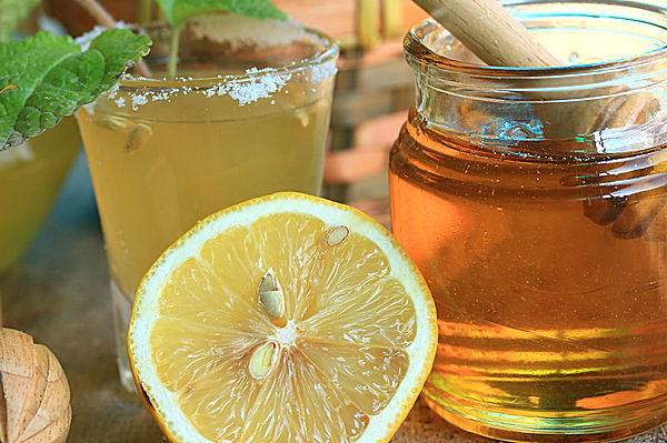 夏こそはちみつを上手に活用しよう 公式 マヌカハニー専門店 ハニーマークス