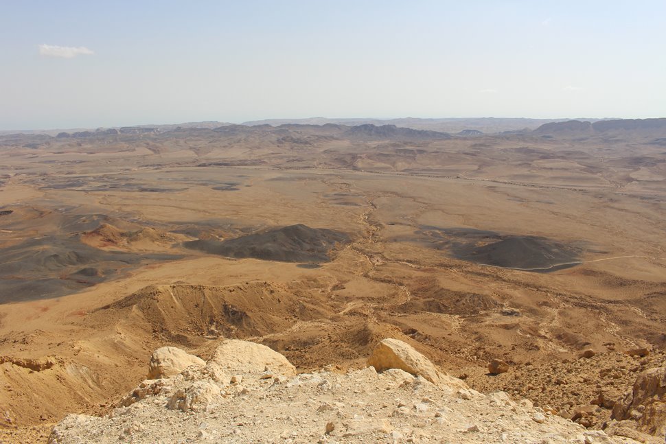 ネゲブ砂漠、ラモンクレーター Ramon Crater Makhtesh, Negev Desertバズーカ岡田