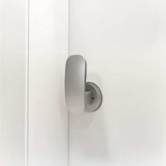 ドアノブ レバーハンドル マツ六 アルミ 兼用取替バリアフリーレバー錠 鍵付間仕切錠 EL5060-35M 全2色 バックセット50・60mm キーロック 個室 マツ六の取替え用バリアフリーレバーハンドル錠 間仕切り錠 EL5060-3 商品詳細大木金物店 バイ・モア