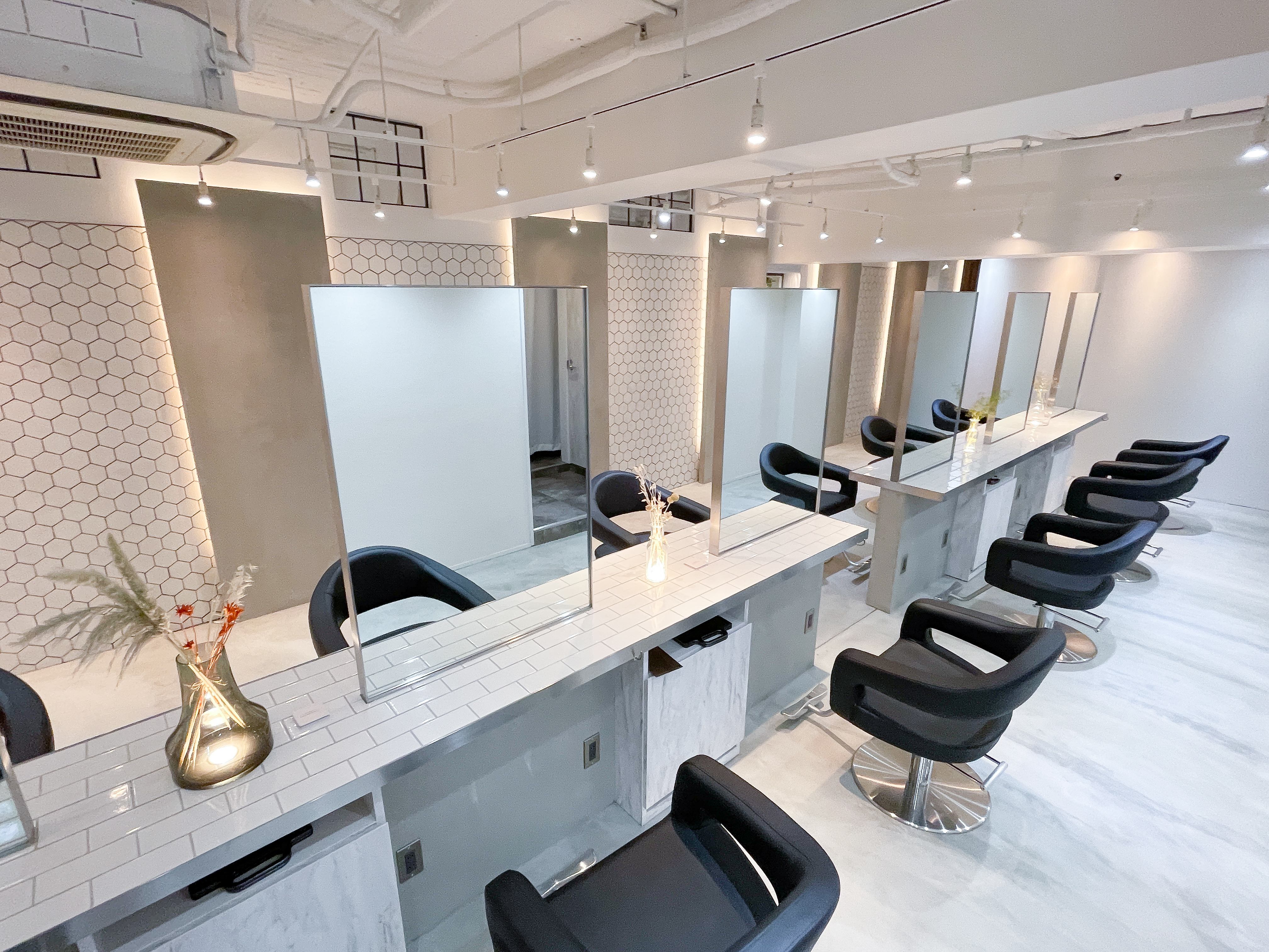 EMANON横浜 エマノンシェアサロンフリーランス美容師むけ面貸し美容室