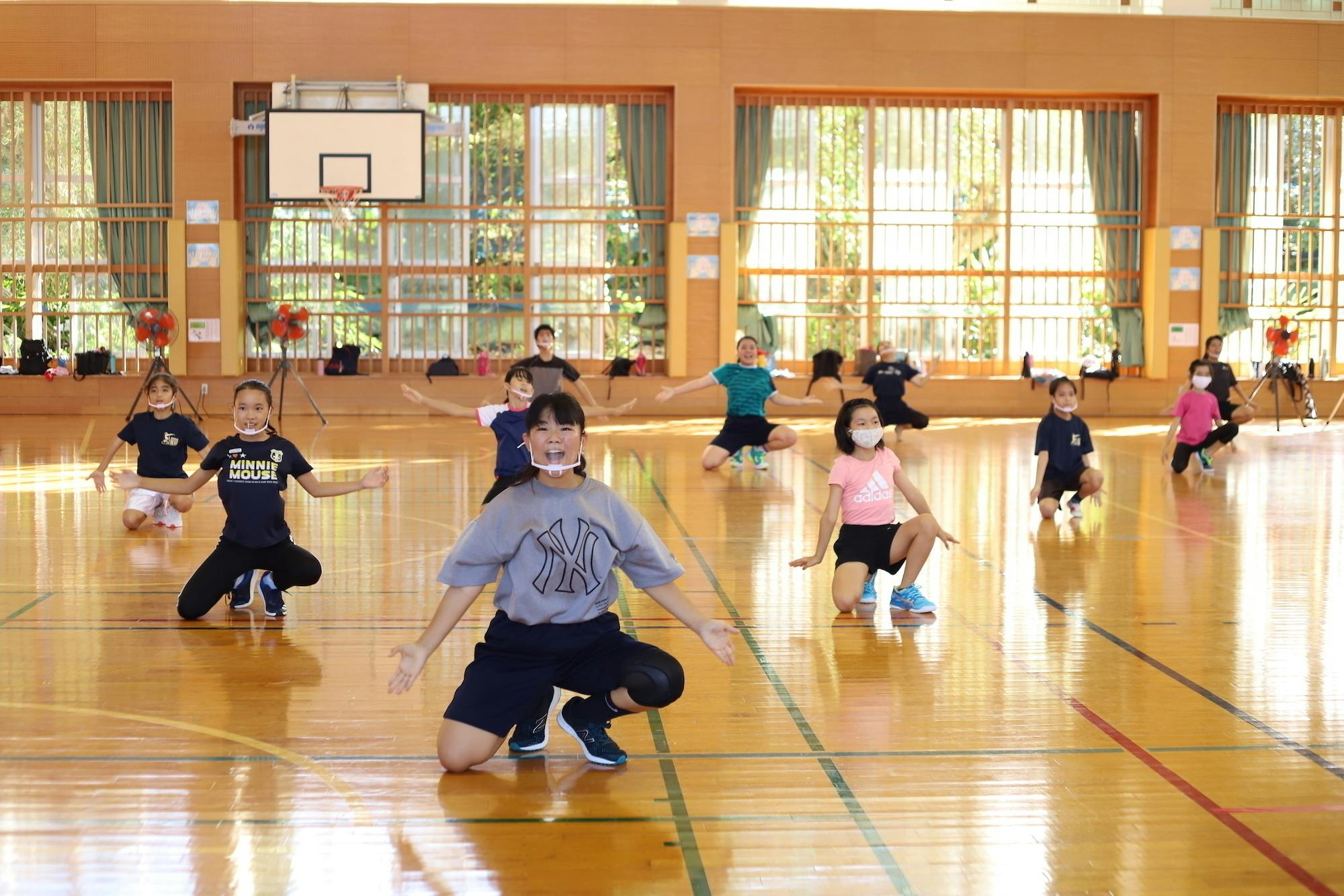 ダンススキップ 縄跳び なわとび タカラトミー