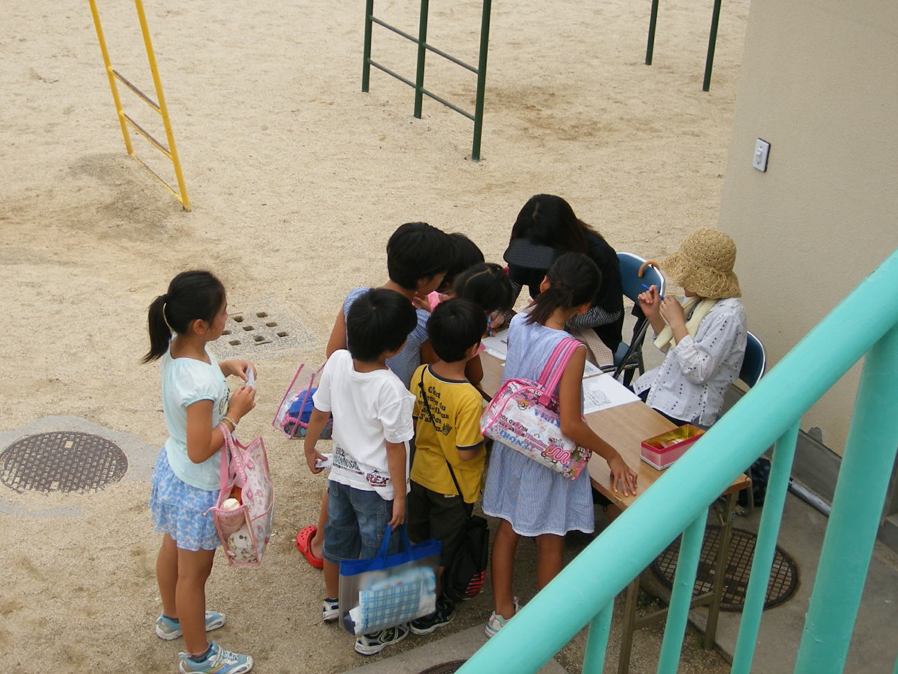 日置市立扇尾小学校::プール開きをしました