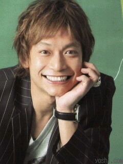 笑顔の作り方！メリットや表情筋のトレーニング方法から笑顔を活かすメイクまでおくちニュース