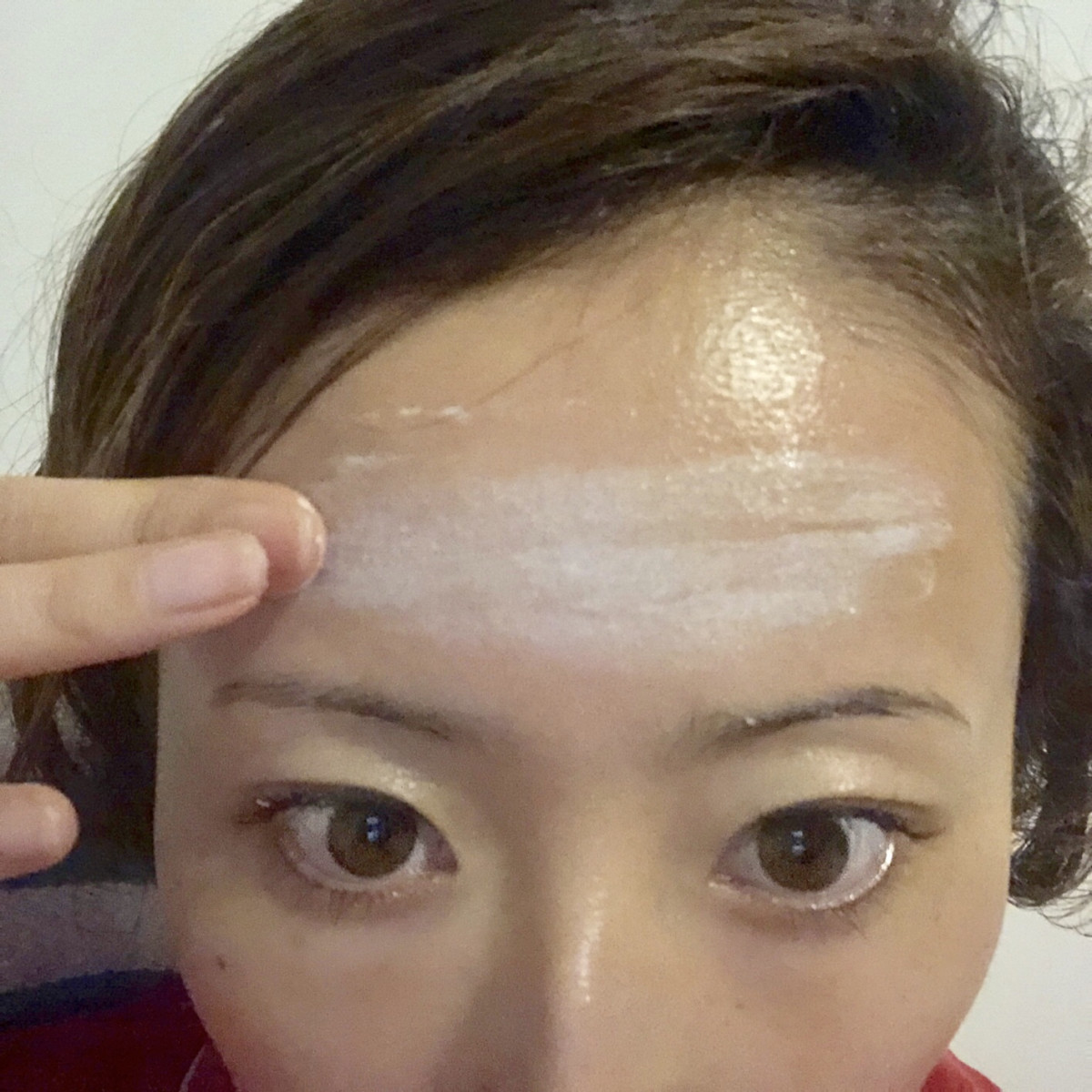 90秒ニベアマッサージ 深いおでこのしわがこれなら消せます