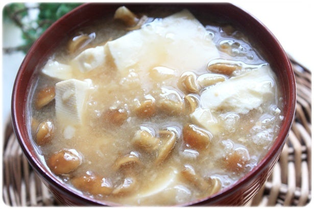 栄養士が解説 二日酔いに効く食べ物・飲み物 ウコンやコーヒーは有効？ - トクバイニュース