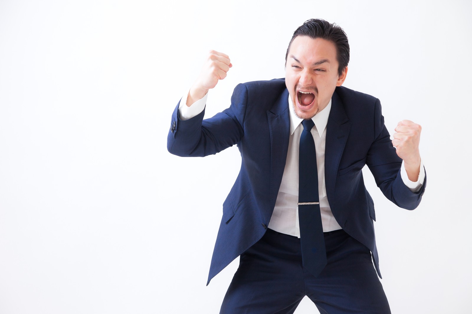 本当はずっと怒ってる 」偽りの笑顔— 穏やかに見える人の心の中ー心理学×人間関係～朝月虹湖～