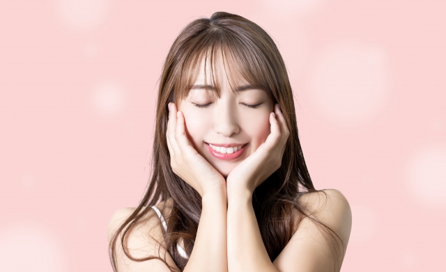 なんでそんなに肌綺麗なの ？ってあらゆる人に聞かれまくる神スキンケア🤍 肌や髪の毛が綺麗なだけで雰囲気美人目指せるから、今年はお肌ケアもっと頑張りたい🥺是非参考にしてみてください✨️スキンケア化粧水美容液アヌアメディキューブパック美肌