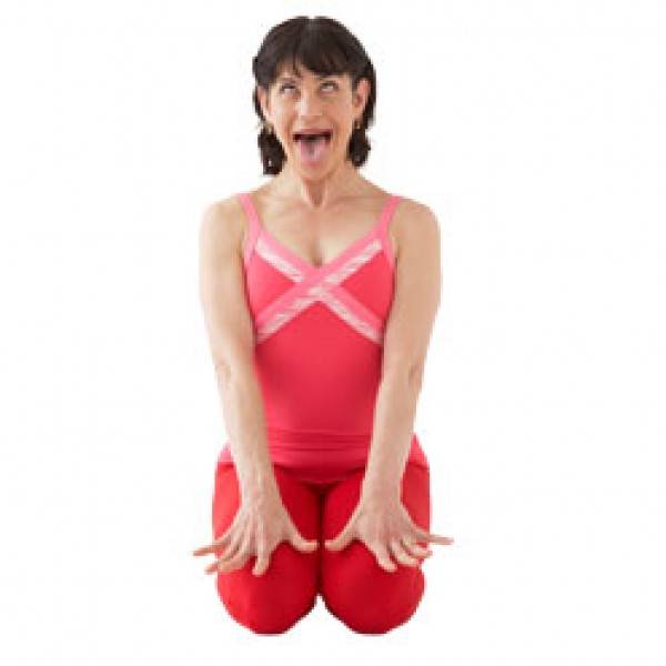 ヨガのライオンのポーズの効果は？Well-being Guide