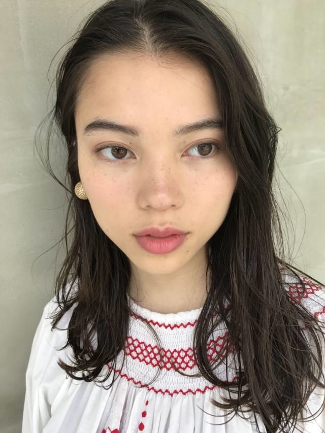 眉毛が太い男性はかっこいい？細眉にして垢抜ける整え方を解説！メンズのお悩み解決メディアTOPLOOK