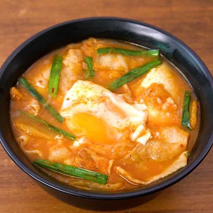 ピリ辛キムチチゲの作り方具沢山で温まる韓国スープ