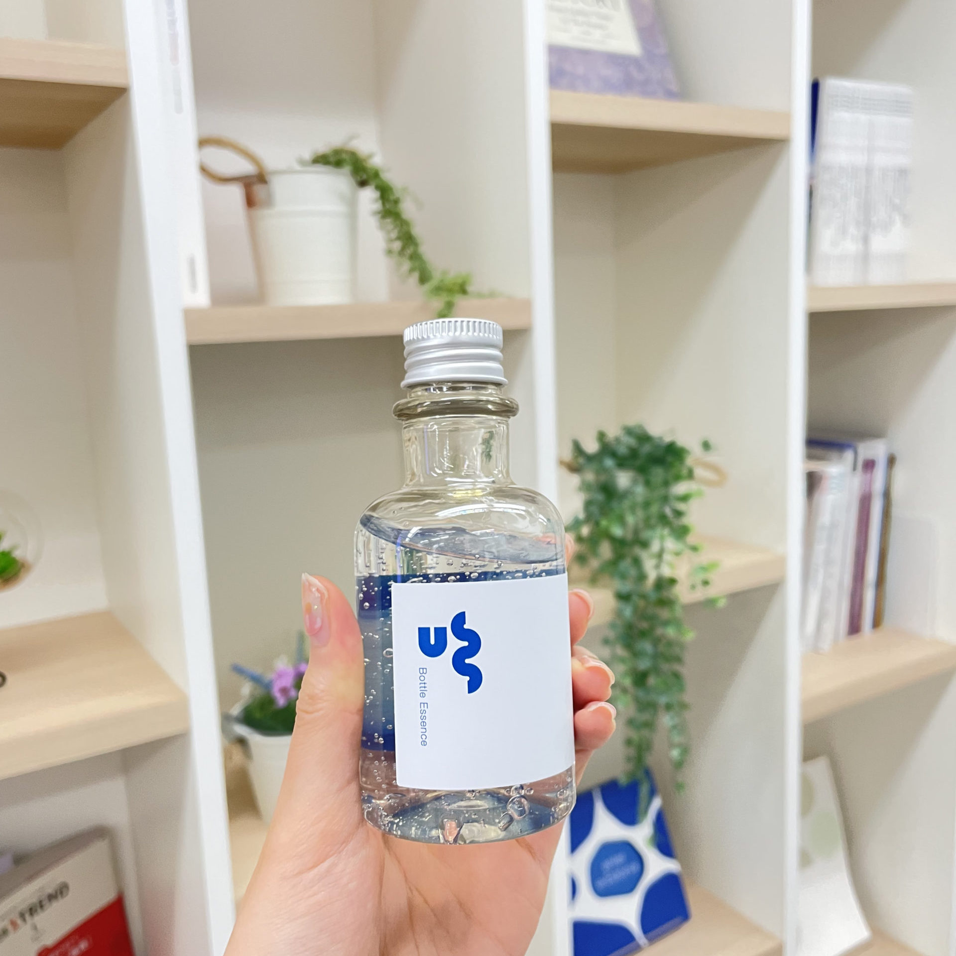 スポイト ボトル 容器10ml 青華 陶磁器 1本 メゾン 銀座 遮光 詰替 銀 白 青 化粧水 美容 液 コスメ アロマ エッセンシャル オイル精油 旅行 おしゃれ 可愛いレソンシエル ジャポン -レソポン