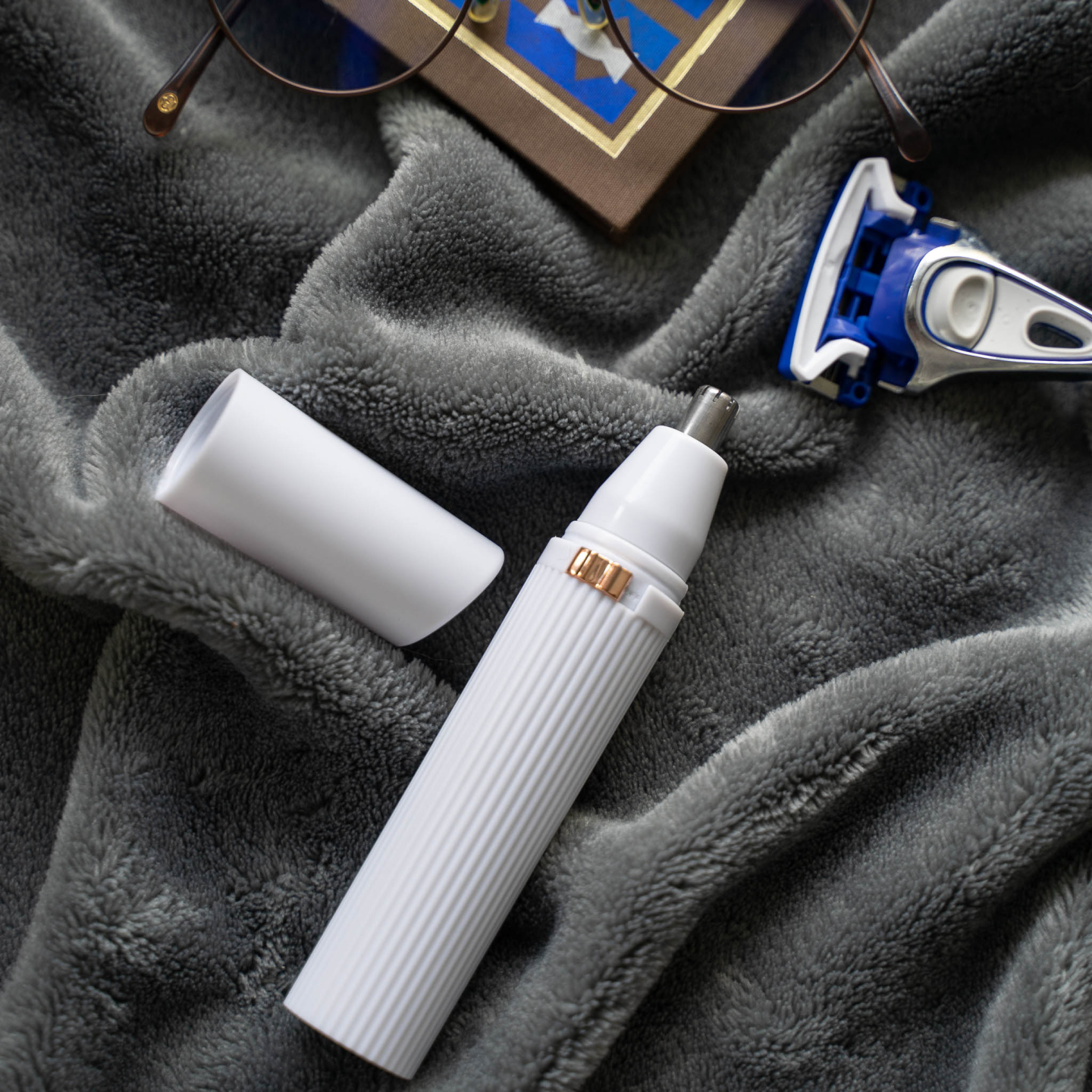 ダイソー 電動美容シェーバー🐰✨