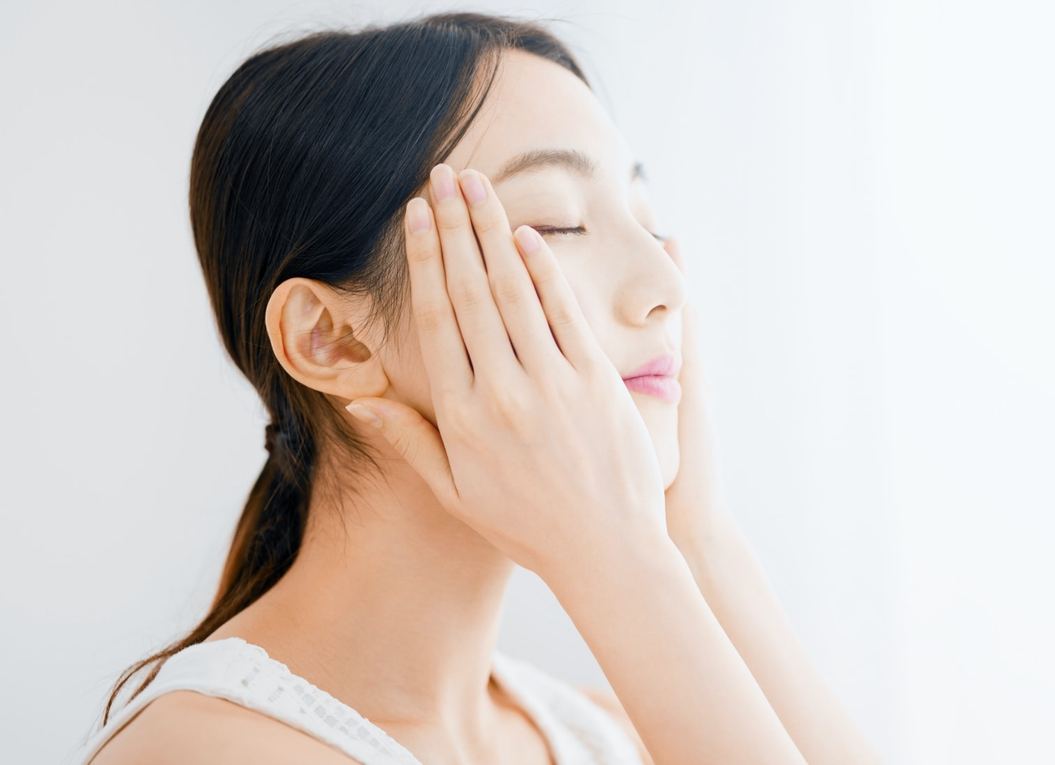 エステサロンで起こりやすいトラブルとは？ スムーズな解決を目指すコツモアリジョブ