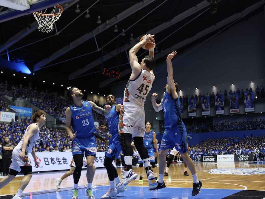 琉球ゴールデンキングス堅守で千葉封じ 優勝M8に 千葉ジェッツに85－76 B.LEAGUE 2023ー24SEASON沖縄タイムス＋プラス