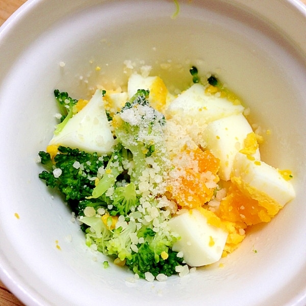 離乳食後期～☆ブロッコリーと豆腐のグラタン風